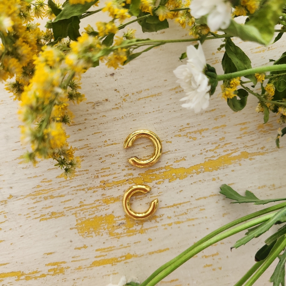 Elegant Gold Hoop Cuff Earrings